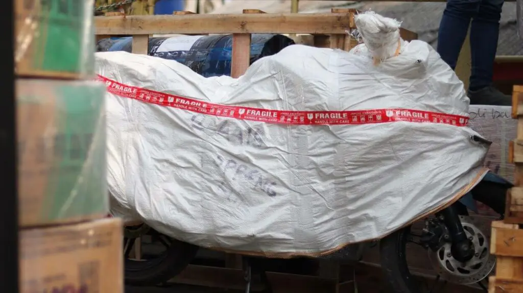 jasa kirim motor surabaya labuan bajo murah Klik logistics