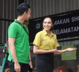 klik logistics memiliki customer service yang ramah dan 24 jam