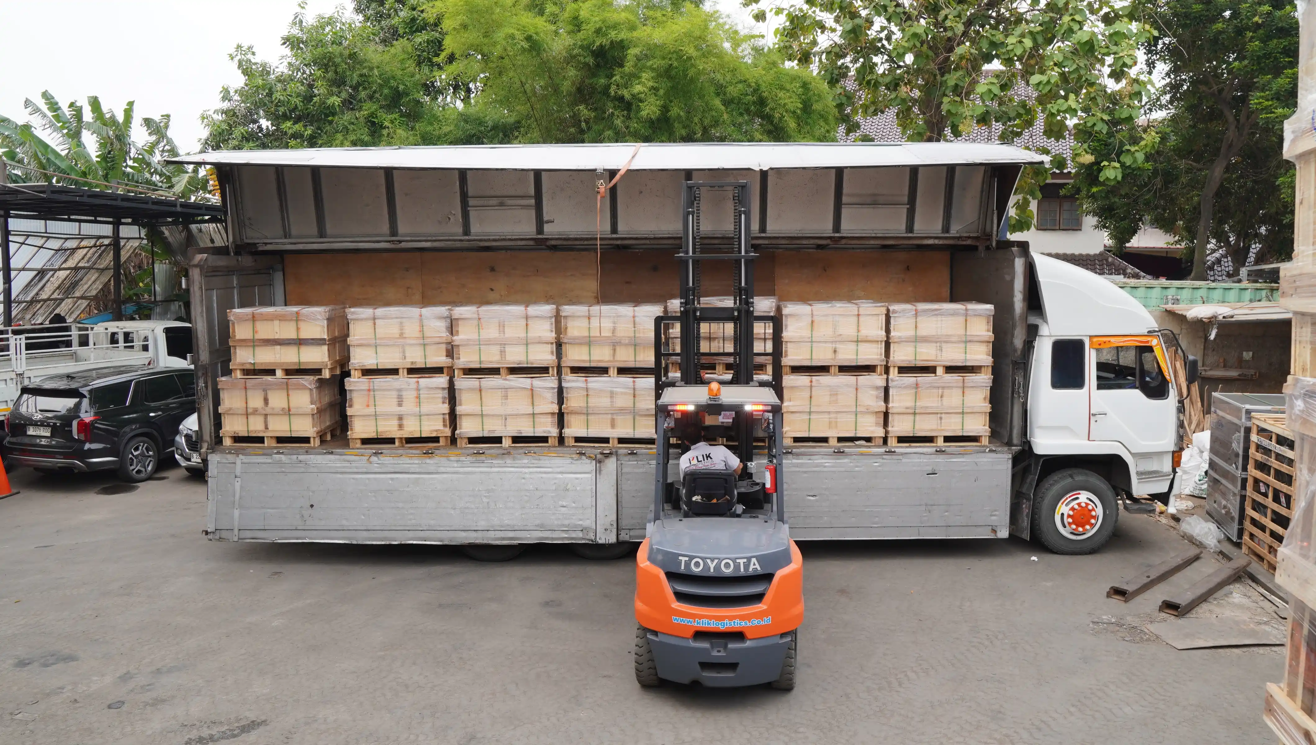 Pengiriman Genset